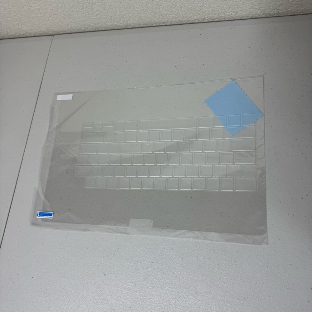 NWOT Clear Keyboard Cover with Blue Cloth for MacBook Air M4 15 Inch